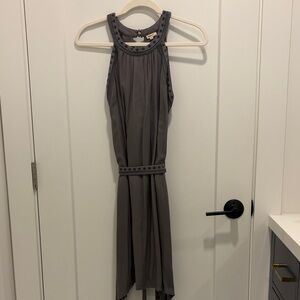Elegant Gray Sleeveless Dress